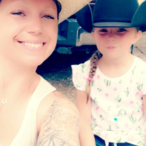 Meet your Posher, Heather - Picture 7 of 15